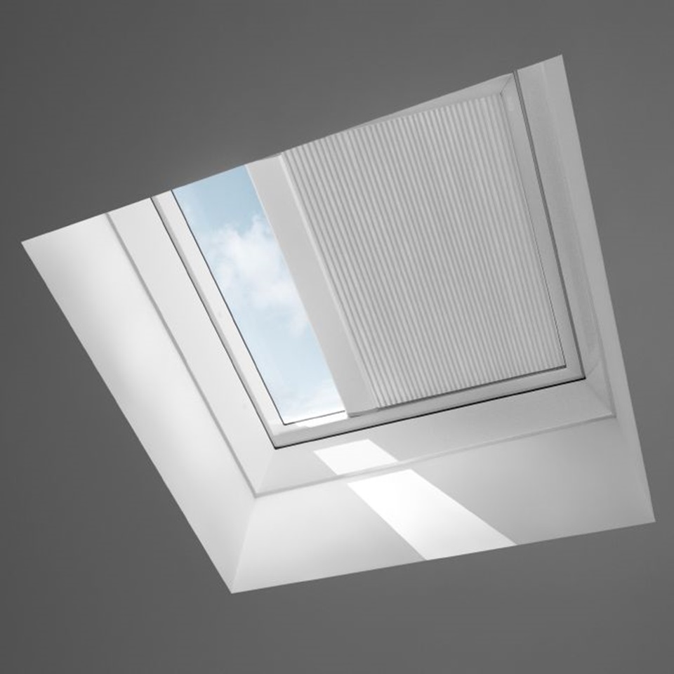 VELUX FMK Electric Flat Roof Light Dimming Blinds l Theroofwindowstore ...